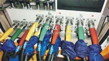 旁路电缆自锁定快速插拔式连接器